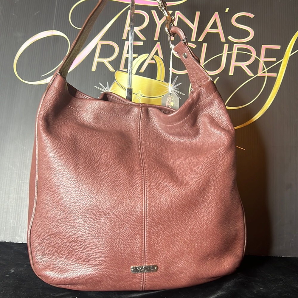Coach Avery pebbled leather bag